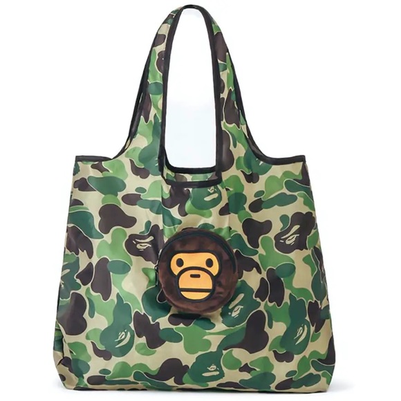 BAPE e-MOOK 2021 Spring/Summer Collection Book - Picture 2 of 9